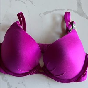 NWT Victoria Secret bra